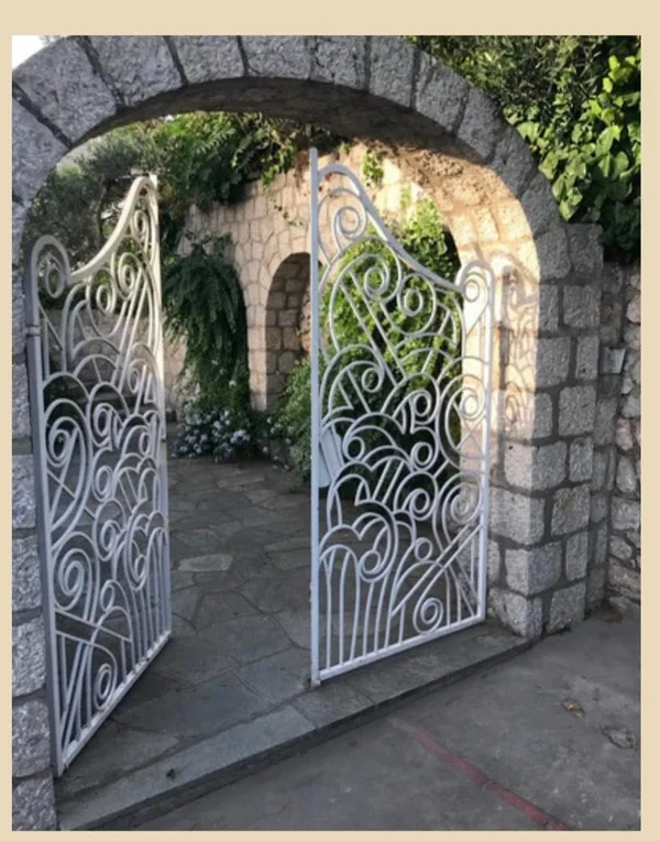 Villa tra cielo e mare — Costa italiana