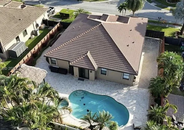 Villa con piscina — Miami Beach, Florida